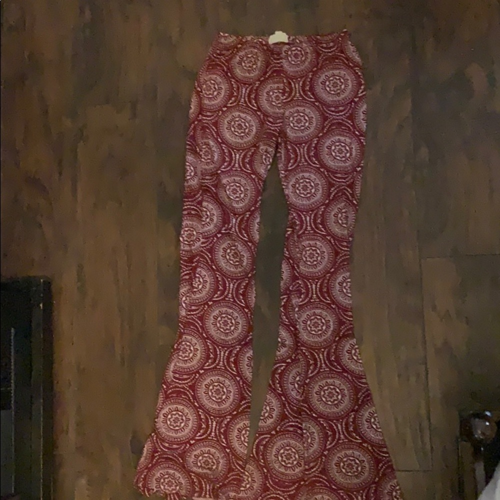Maroon, flared patterned leggings! :)